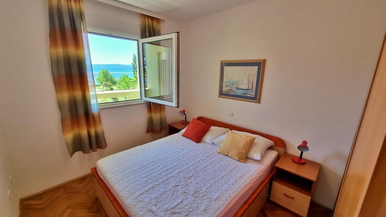Apartment Cesarica Омиш Экстерьер фото