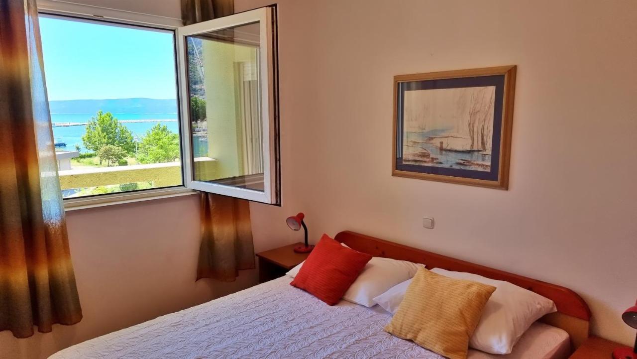Apartment Cesarica Омиш Экстерьер фото