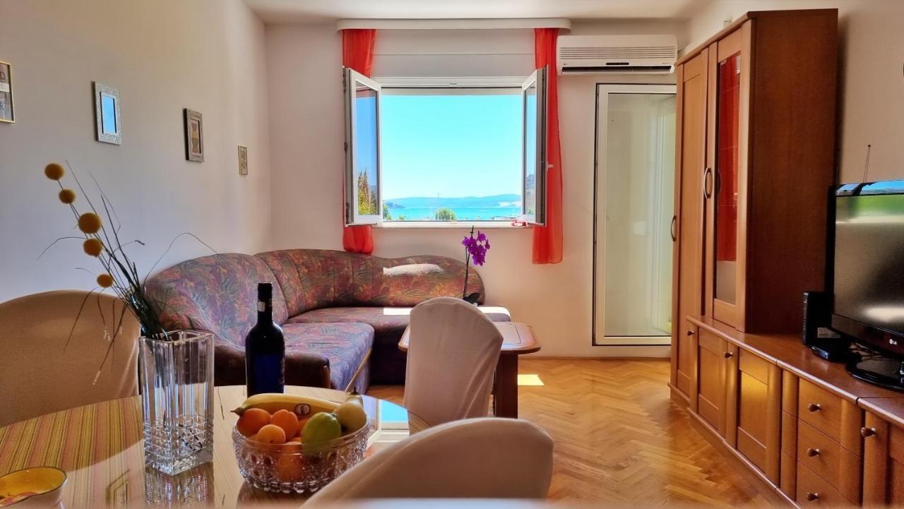 Apartment Cesarica Омиш Экстерьер фото