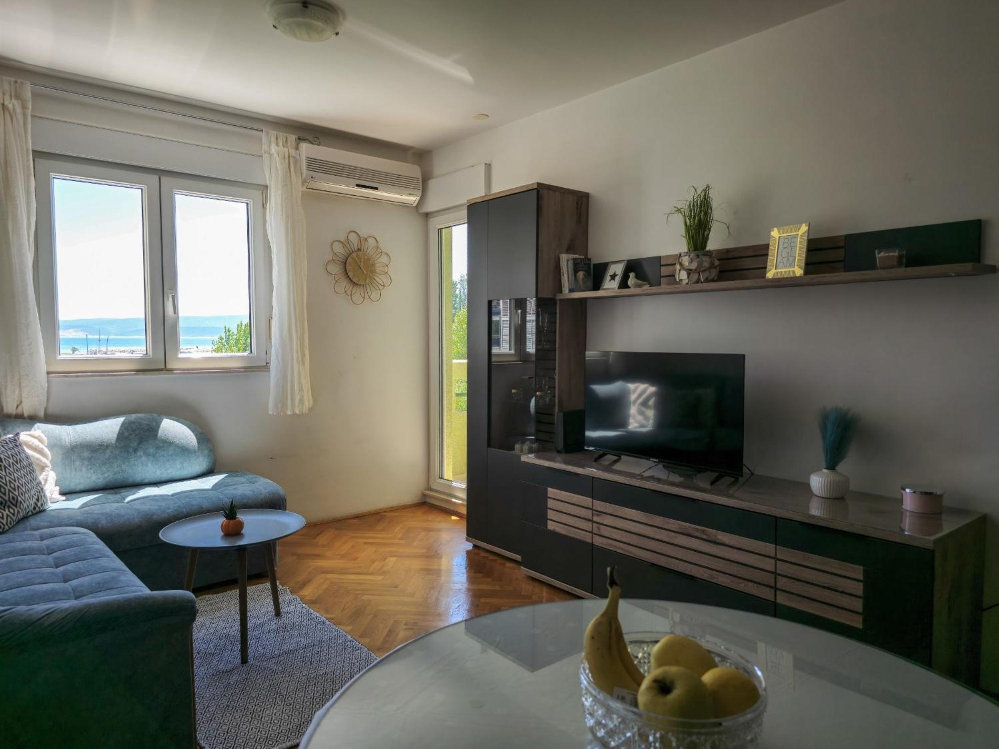Apartment Cesarica Омиш Экстерьер фото